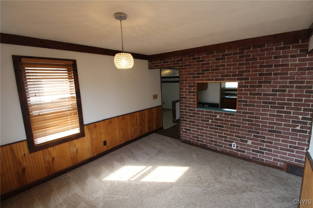 206 Helen Street, Clay, New York image 8
