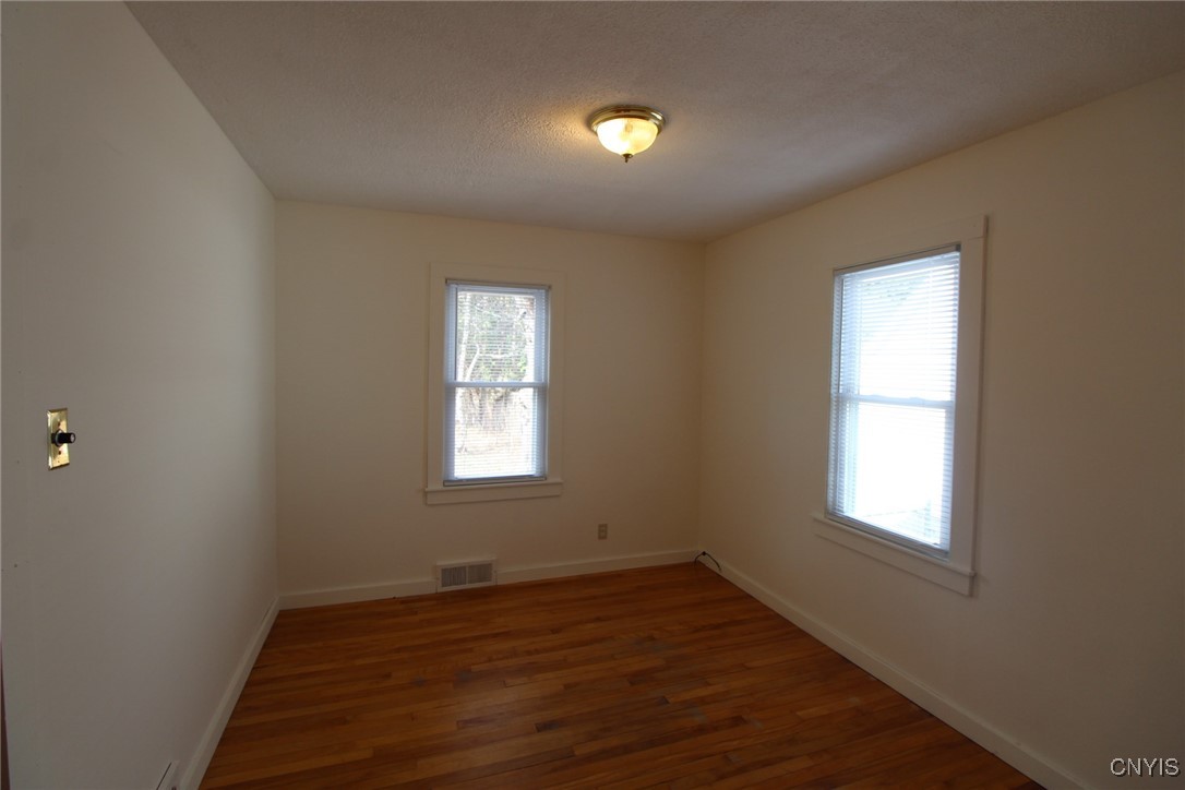 206 Helen Street, Clay, New York image 19