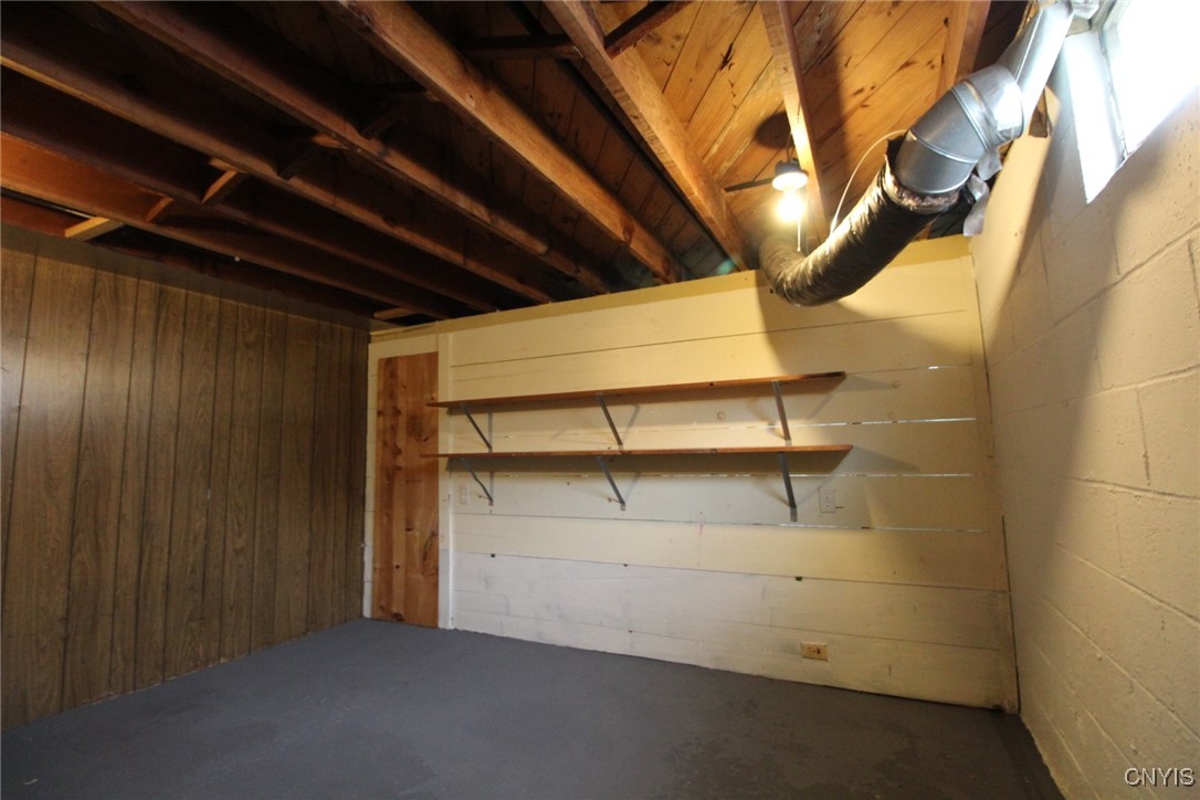 206 Helen Street, Clay, New York image 49