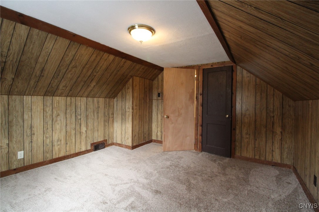 206 Helen Street, Clay, New York image 31