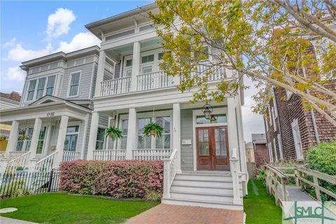 118 E 36th Street, Savannah, GA 31401 - #: 328106