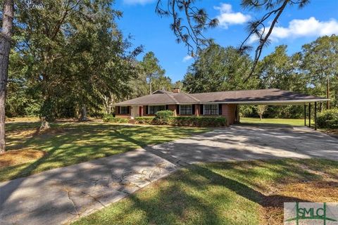 A home in Glennville