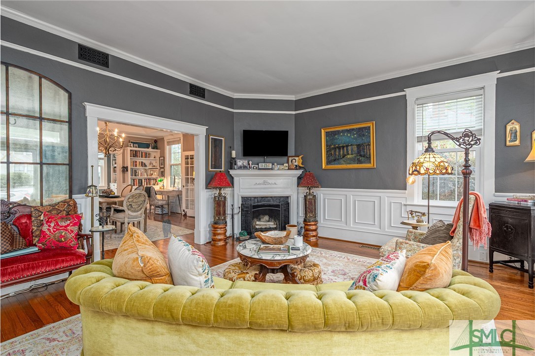202 E 49th Street