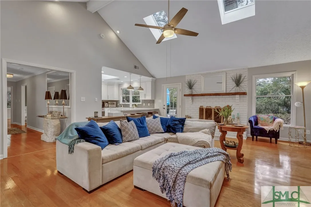 Savannah, Georgia 31411, United States, 4 Bedrooms Bedrooms, ,2 BathroomsBathrooms,Residential,Active,1445