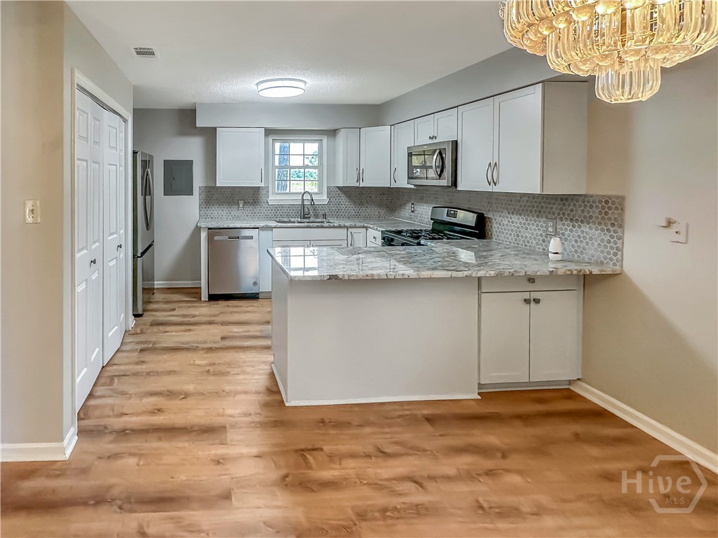 406 Riverview Drive