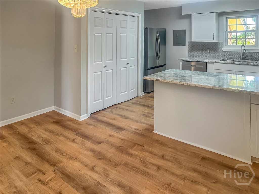 406 Riverview Drive