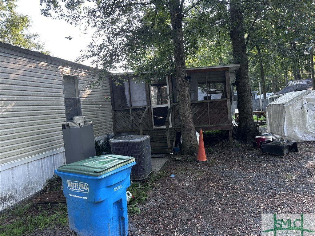 Photo 1 of 5 of 14 Sanders Street mobile home