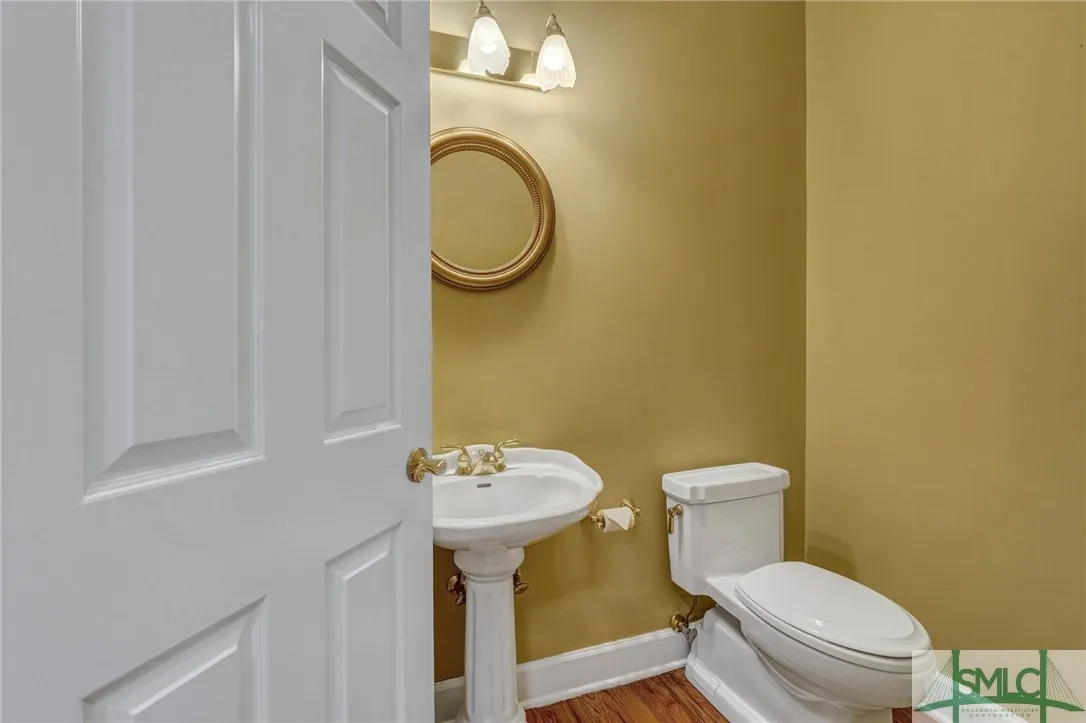 Savannah, Georgia 31411, United States, 4 Bedrooms Bedrooms, ,5 BathroomsBathrooms,Residential,Pending,23206