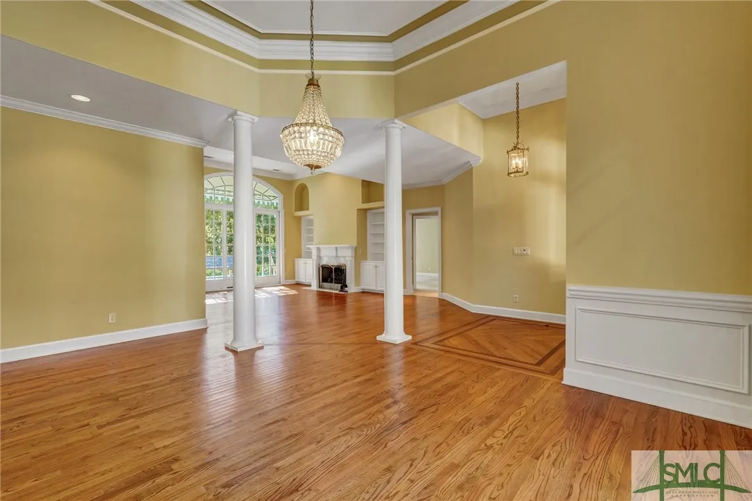 Savannah, Georgia 31411, United States, 4 Bedrooms Bedrooms, ,5 BathroomsBathrooms,Residential,Pending,23206