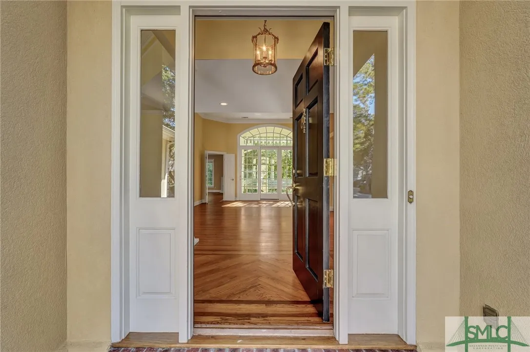 Savannah, Georgia 31411, United States, 4 Bedrooms Bedrooms, ,5 BathroomsBathrooms,Residential,Pending,23206