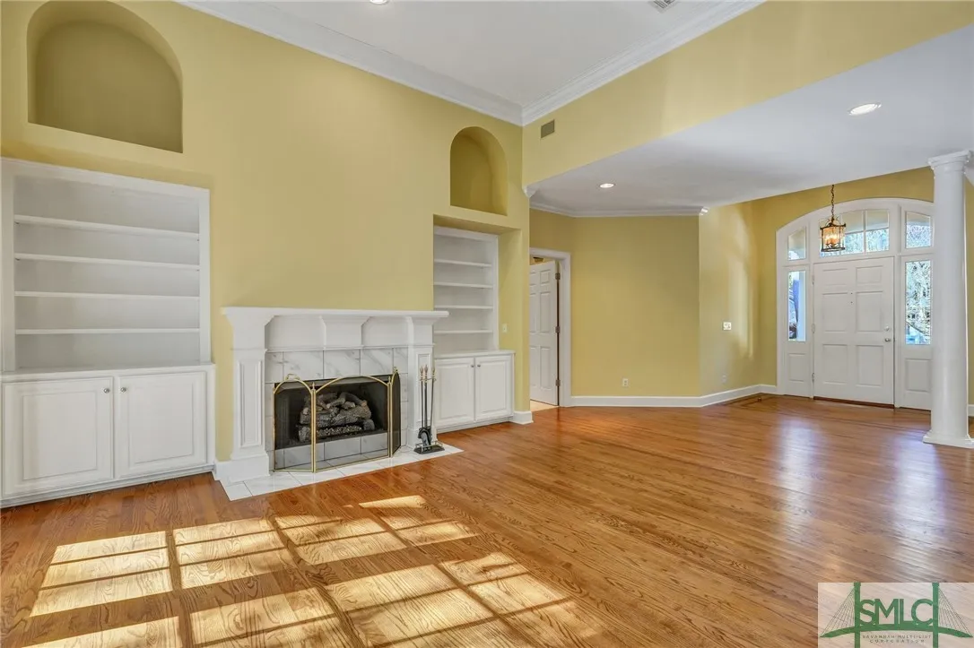 Savannah, Georgia 31411, United States, 4 Bedrooms Bedrooms, ,5 BathroomsBathrooms,Residential,Pending,23206