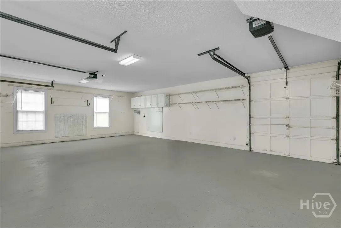 Savannah, Georgia 31411, United States, 4 Bedrooms Bedrooms, ,4 BathroomsBathrooms,Residential,Pending,215915