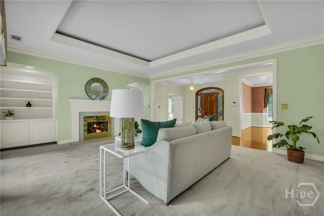 Savannah, Georgia 31411, United States, 4 Bedrooms Bedrooms, ,4 BathroomsBathrooms,Residential,Pending,215915