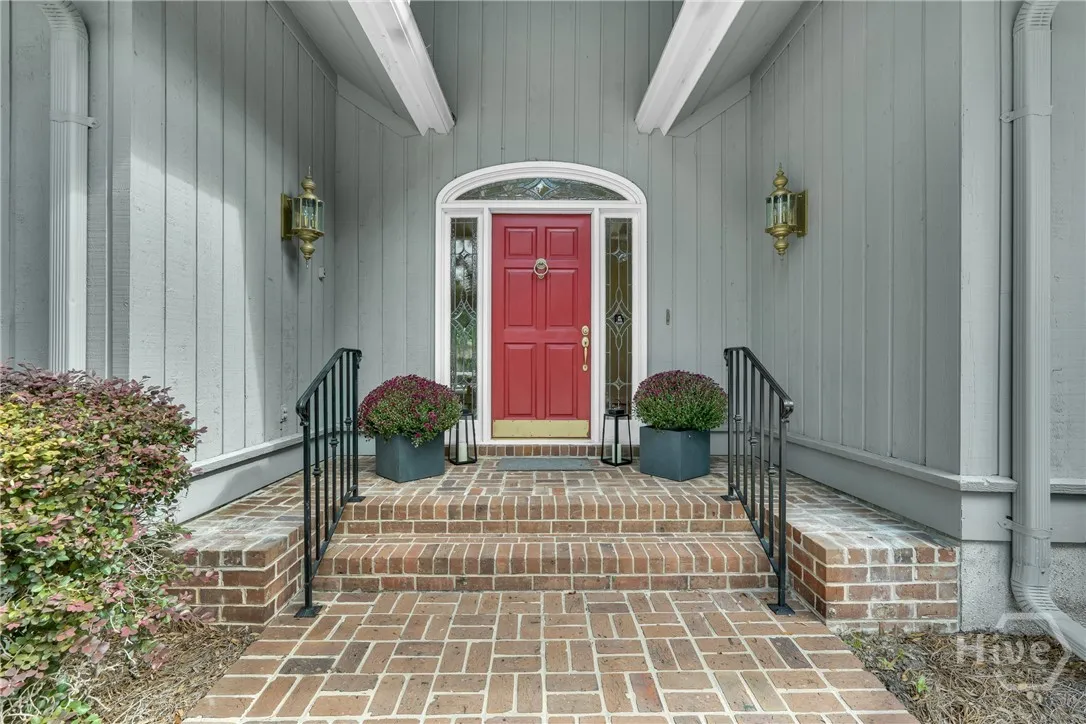 Savannah, Georgia 31411, United States, 4 Bedrooms Bedrooms, ,4 BathroomsBathrooms,Residential,Pending,215915