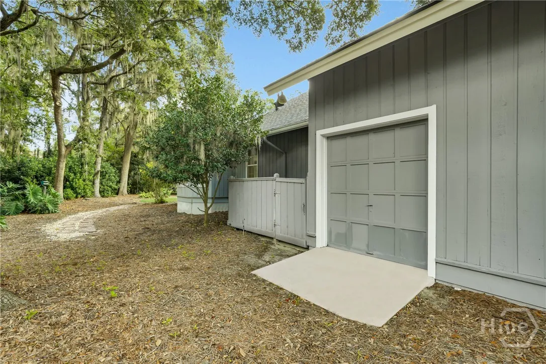 Savannah, Georgia 31411, United States, 4 Bedrooms Bedrooms, ,4 BathroomsBathrooms,Residential,Pending,215915