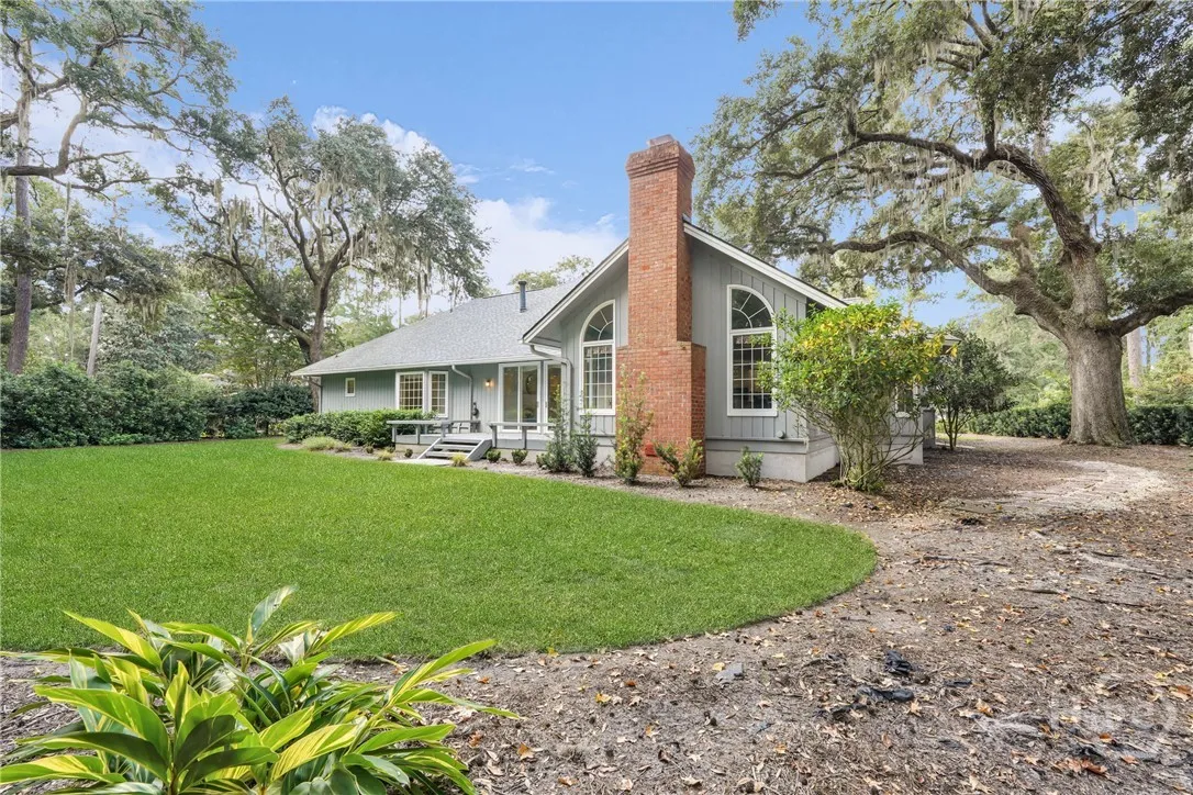 Savannah, Georgia 31411, United States, 4 Bedrooms Bedrooms, ,4 BathroomsBathrooms,Residential,Pending,215915