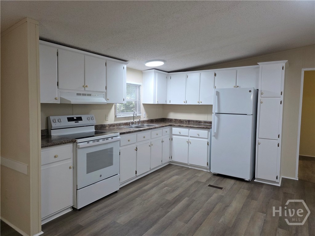 311 Mockingbird Drive