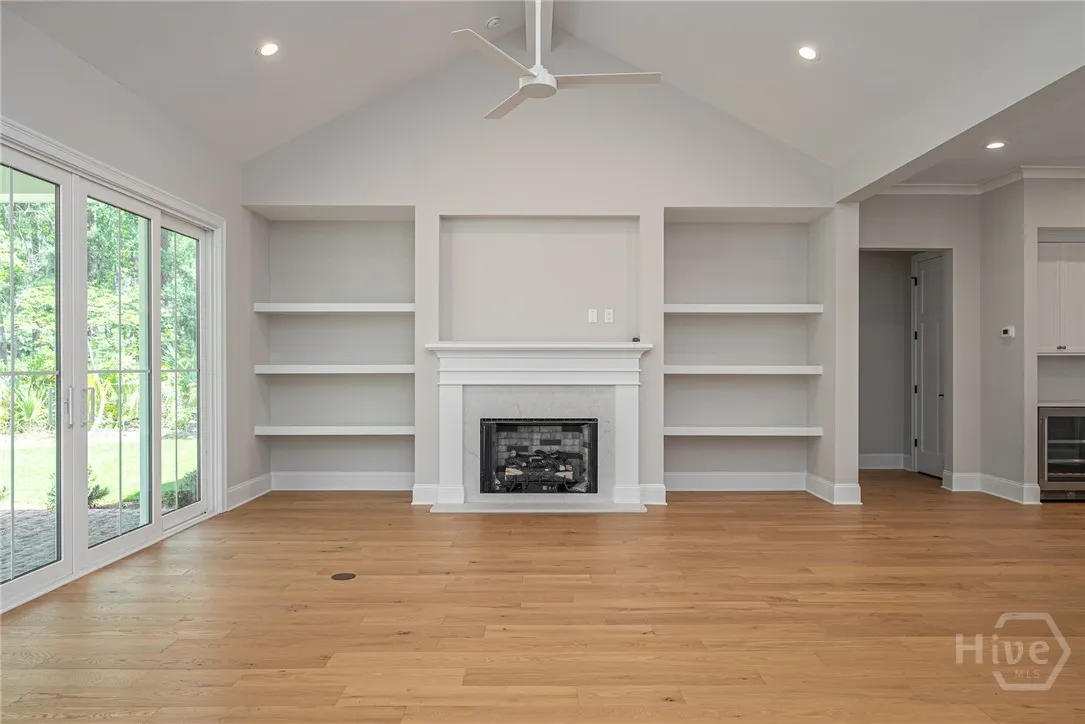 Savannah, Georgia 31411, United States, 4 Bedrooms Bedrooms, ,4 BathroomsBathrooms,Residential,Active,131055