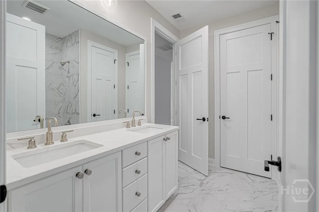 Savannah, Georgia 31411, United States, 4 Bedrooms Bedrooms, ,4 BathroomsBathrooms,Residential,Active,131055