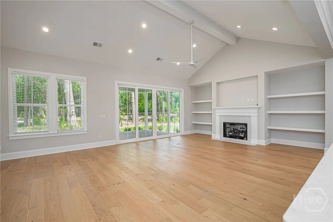 Savannah, Georgia 31411, United States, 4 Bedrooms Bedrooms, ,4 BathroomsBathrooms,Residential,Active,131055