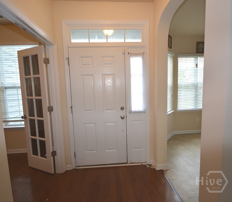 305 Grasslands Drive