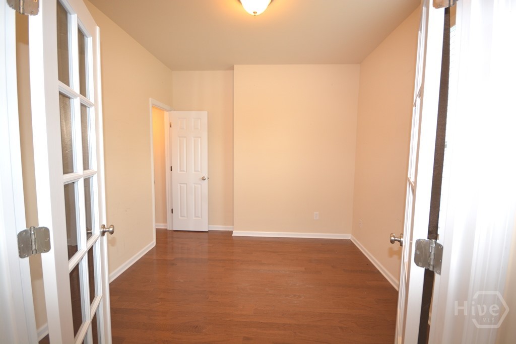 305 Grasslands Drive