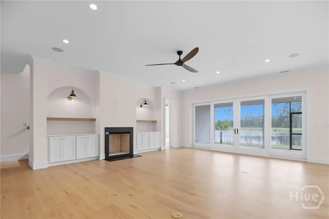 Savannah, Georgia 31411, United States, 5 Bedrooms Bedrooms, ,5 BathroomsBathrooms,Residential,Active,225543