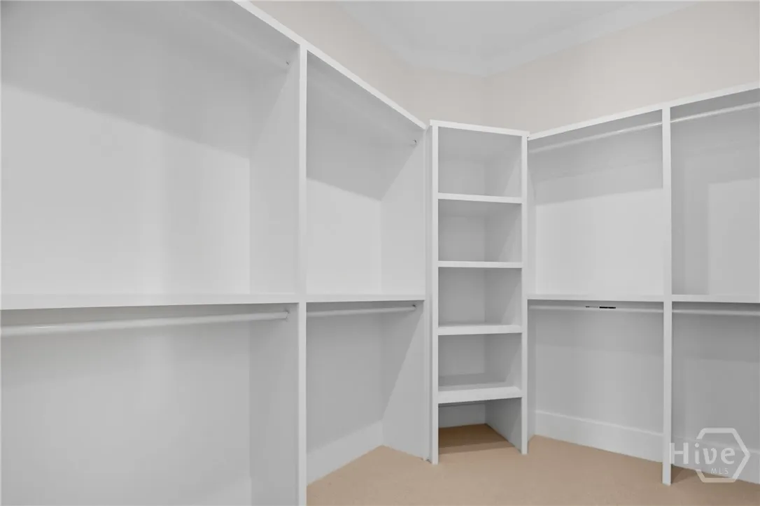 Savannah, Georgia 31411, United States, 5 Bedrooms Bedrooms, ,5 BathroomsBathrooms,Residential,Active,225543