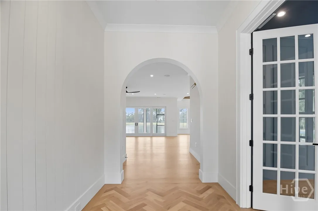 Savannah, Georgia 31411, United States, 5 Bedrooms Bedrooms, ,5 BathroomsBathrooms,Residential,Active,225543