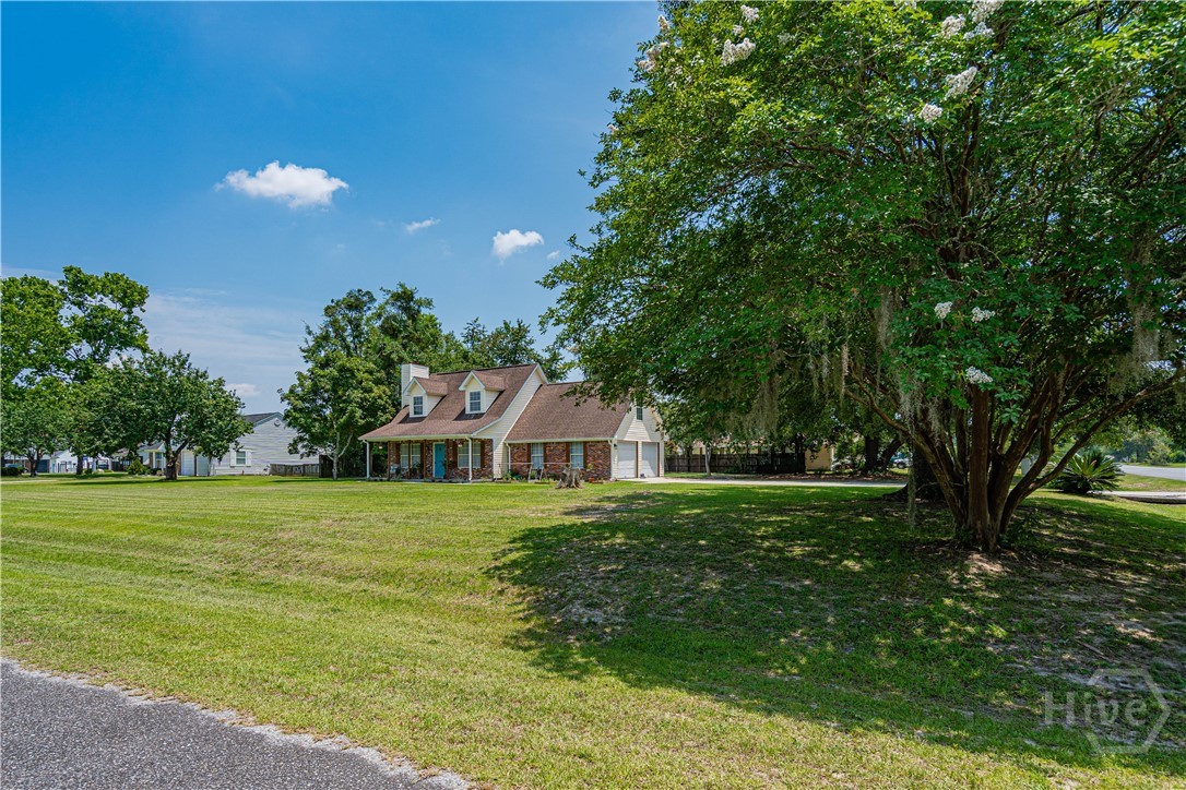 100 Live Oak Circle