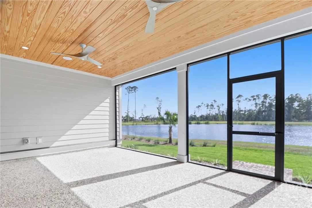 Savannah, Georgia 31411, United States, 5 Bedrooms Bedrooms, ,5 BathroomsBathrooms,Residential,Active,91924