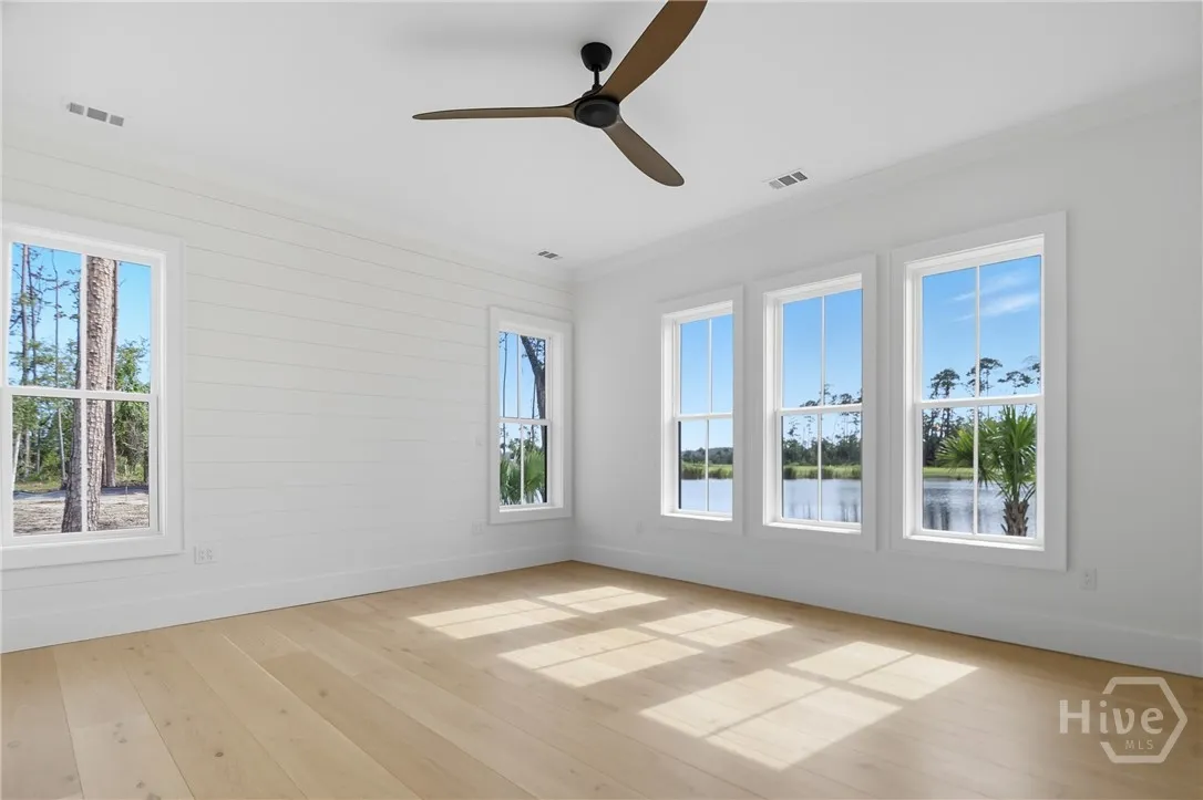 Savannah, Georgia 31411, United States, 5 Bedrooms Bedrooms, ,5 BathroomsBathrooms,Residential,Active,91924