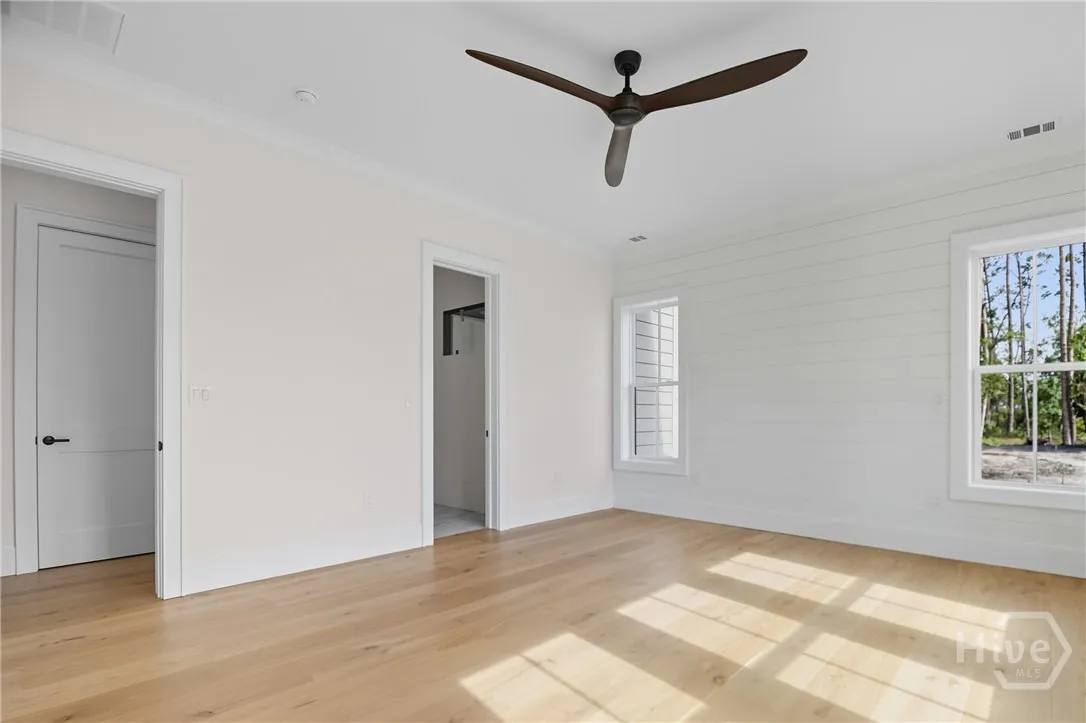 Savannah, Georgia 31411, United States, 5 Bedrooms Bedrooms, ,5 BathroomsBathrooms,Residential,Active,91924