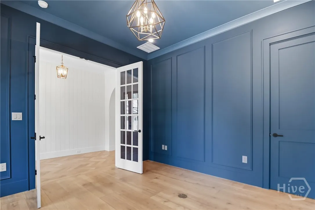 Savannah, Georgia 31411, United States, 5 Bedrooms Bedrooms, ,5 BathroomsBathrooms,Residential,Active,91924