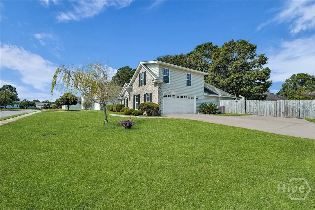 Savannah, Georgia 31419, United States, 4 Bedrooms Bedrooms, ,3 BathroomsBathrooms,Residential,Pending,215418