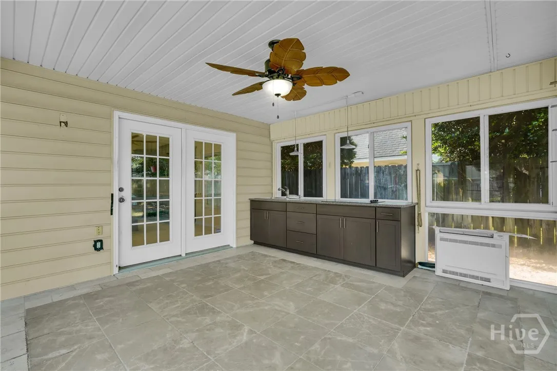 Savannah, Georgia 31419, United States, 4 Bedrooms Bedrooms, ,3 BathroomsBathrooms,Residential,Pending,215418