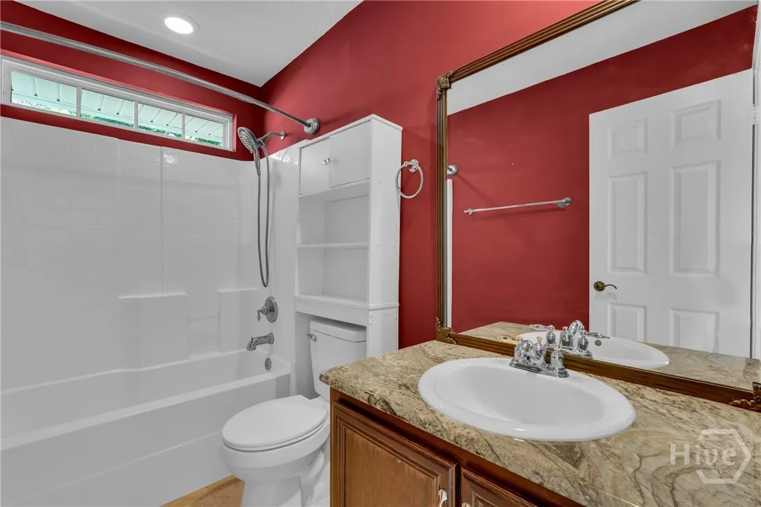 Savannah, Georgia 31419, United States, 4 Bedrooms Bedrooms, ,3 BathroomsBathrooms,Residential,Pending,215418