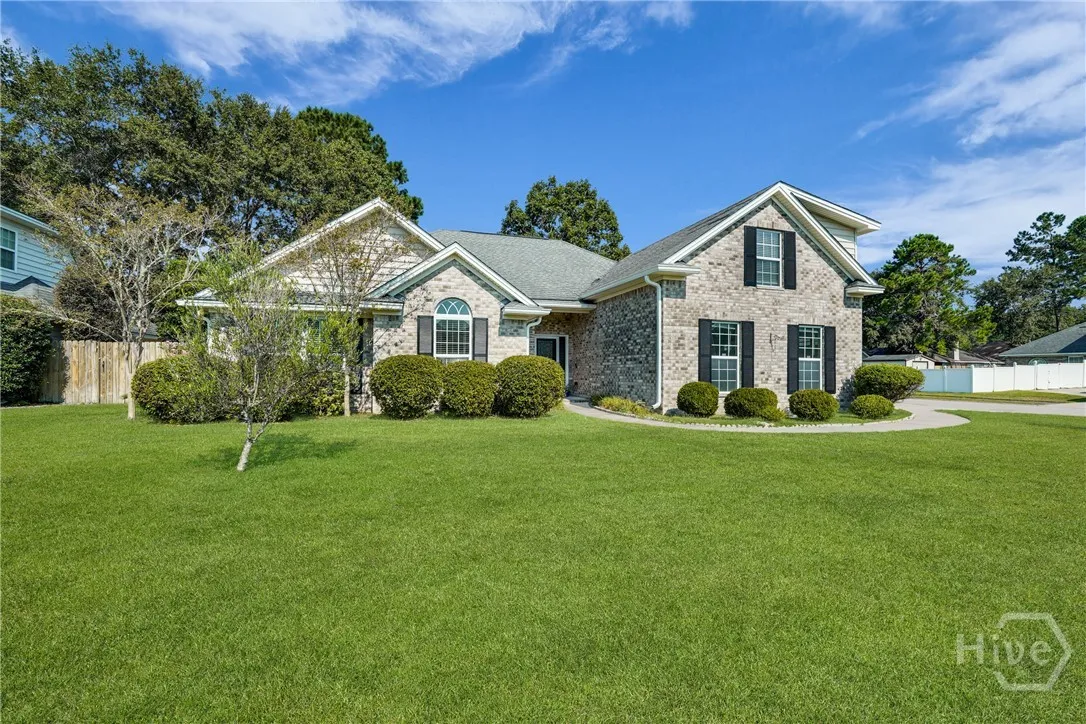 Savannah, Georgia 31419, United States, 4 Bedrooms Bedrooms, ,3 BathroomsBathrooms,Residential,Pending,215418