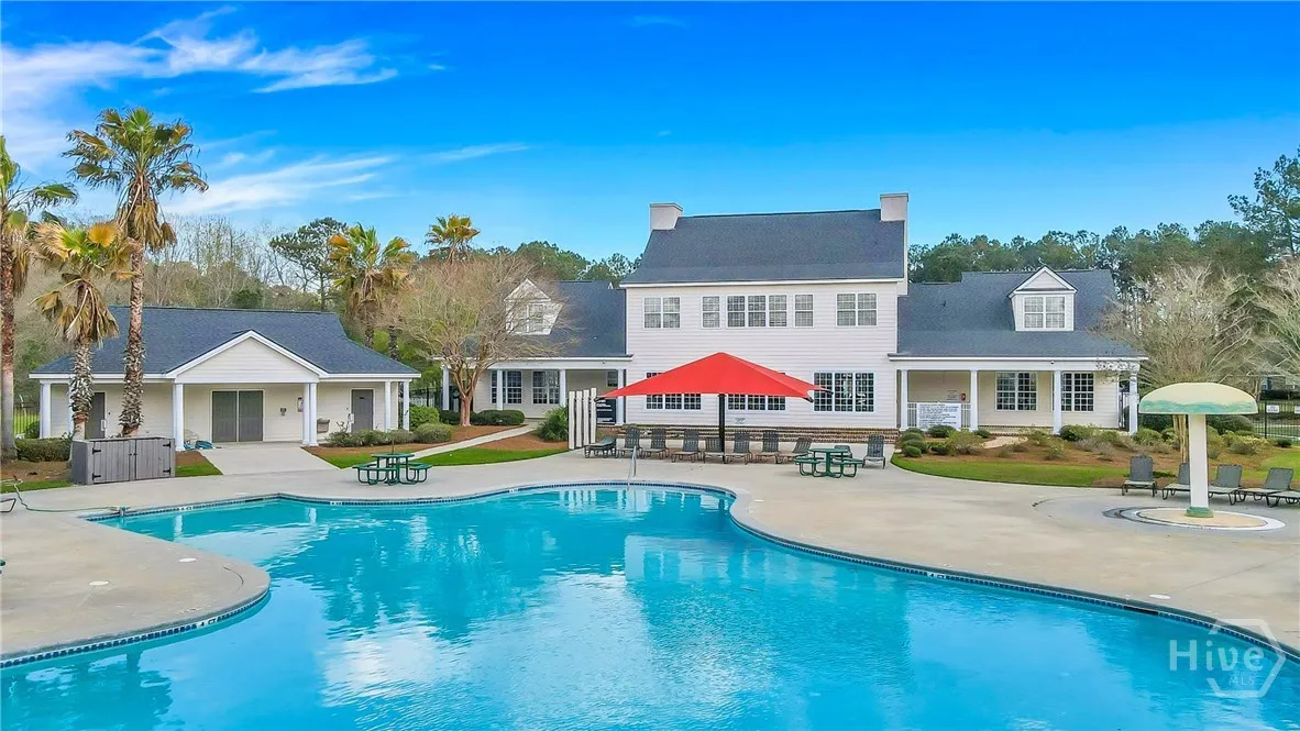 Savannah, Georgia 31419, United States, 4 Bedrooms Bedrooms, ,3 BathroomsBathrooms,Residential,Pending,215418