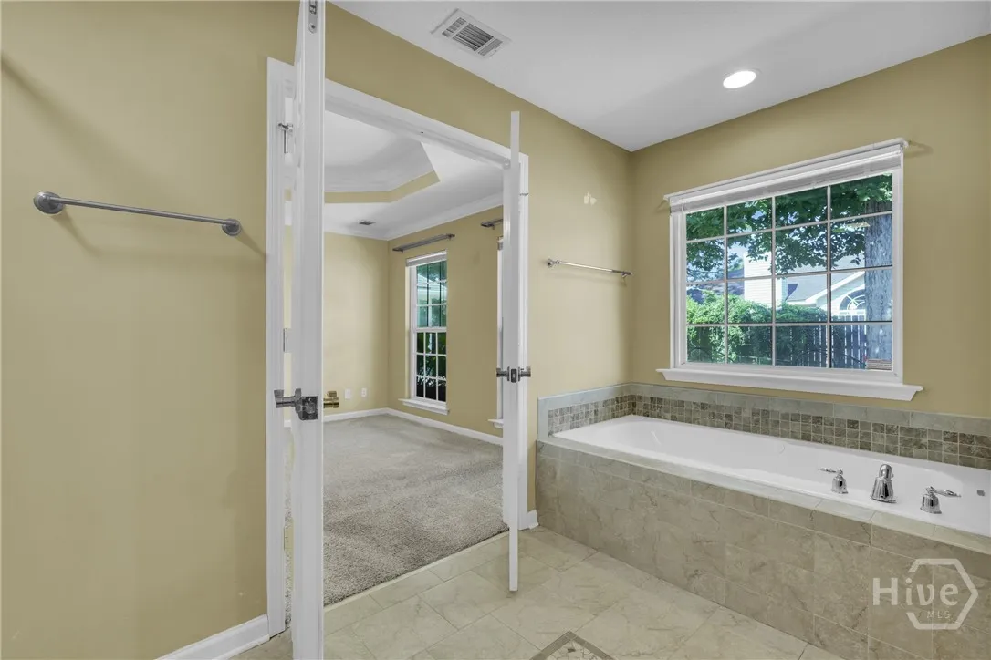 Savannah, Georgia 31419, United States, 4 Bedrooms Bedrooms, ,3 BathroomsBathrooms,Residential,Pending,215418