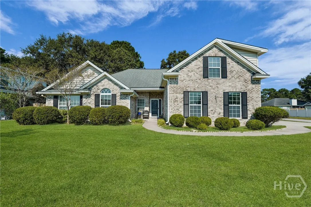 Savannah, Georgia 31419, United States, 4 Bedrooms Bedrooms, ,3 BathroomsBathrooms,Residential,Pending,215418