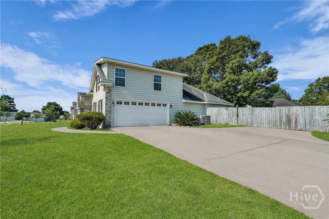 Savannah, Georgia 31419, United States, 4 Bedrooms Bedrooms, ,3 BathroomsBathrooms,Residential,Pending,215418