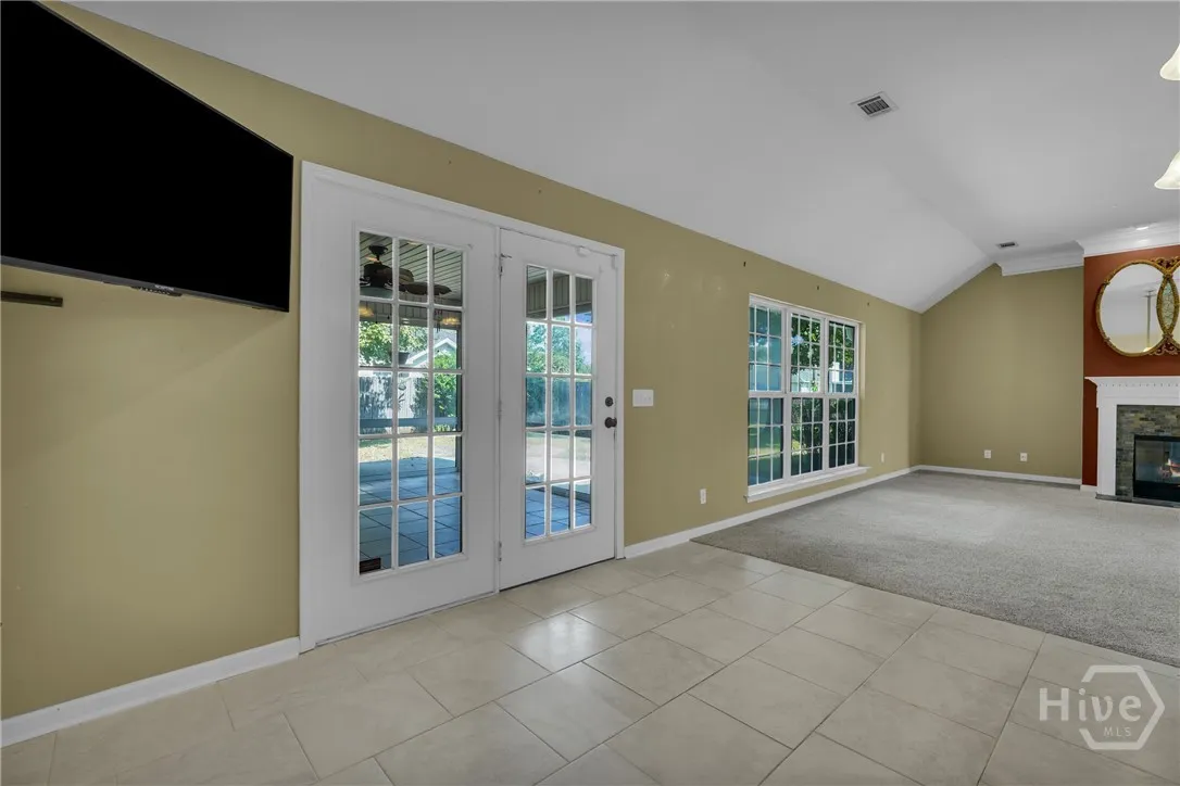 Savannah, Georgia 31419, United States, 4 Bedrooms Bedrooms, ,3 BathroomsBathrooms,Residential,Pending,215418