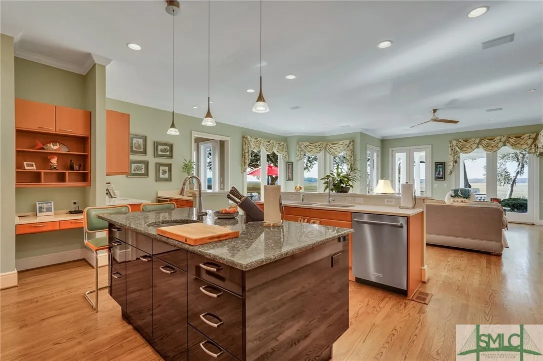 Savannah, Georgia 31411, United States, 4 Bedrooms Bedrooms, ,5 BathroomsBathrooms,Residential,Active,4870