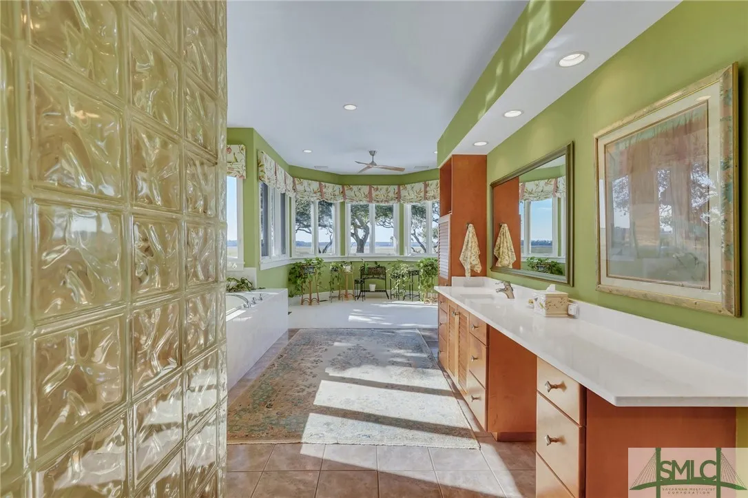 Savannah, Georgia 31411, United States, 4 Bedrooms Bedrooms, ,5 BathroomsBathrooms,Residential,Active,4870