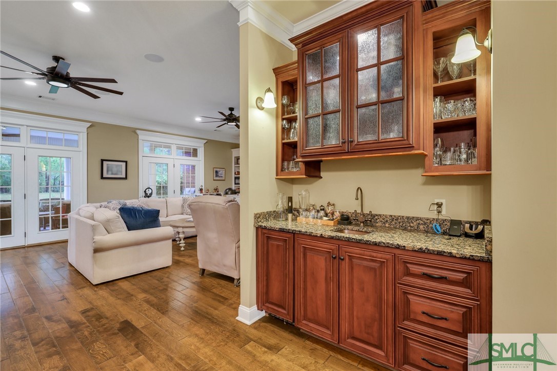 21 Crestwood Drive