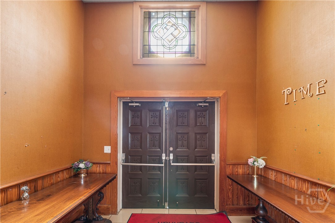 902 W 36th Street