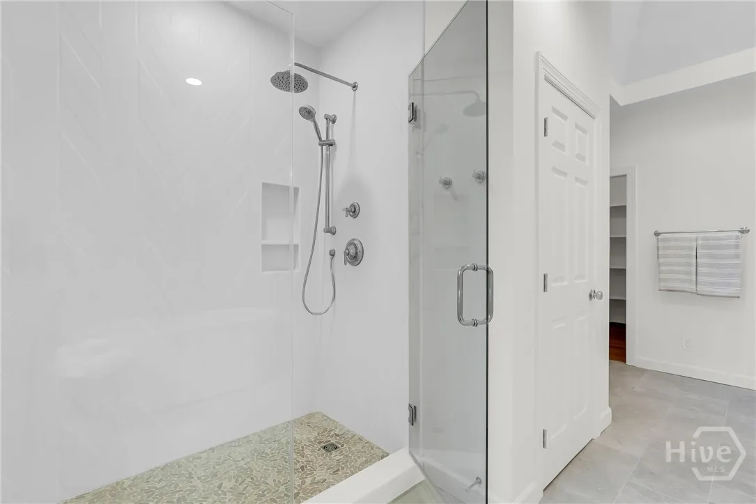 Savannah, Georgia 31411, United States, 4 Bedrooms Bedrooms, ,3 BathroomsBathrooms,Residential,Active,191296