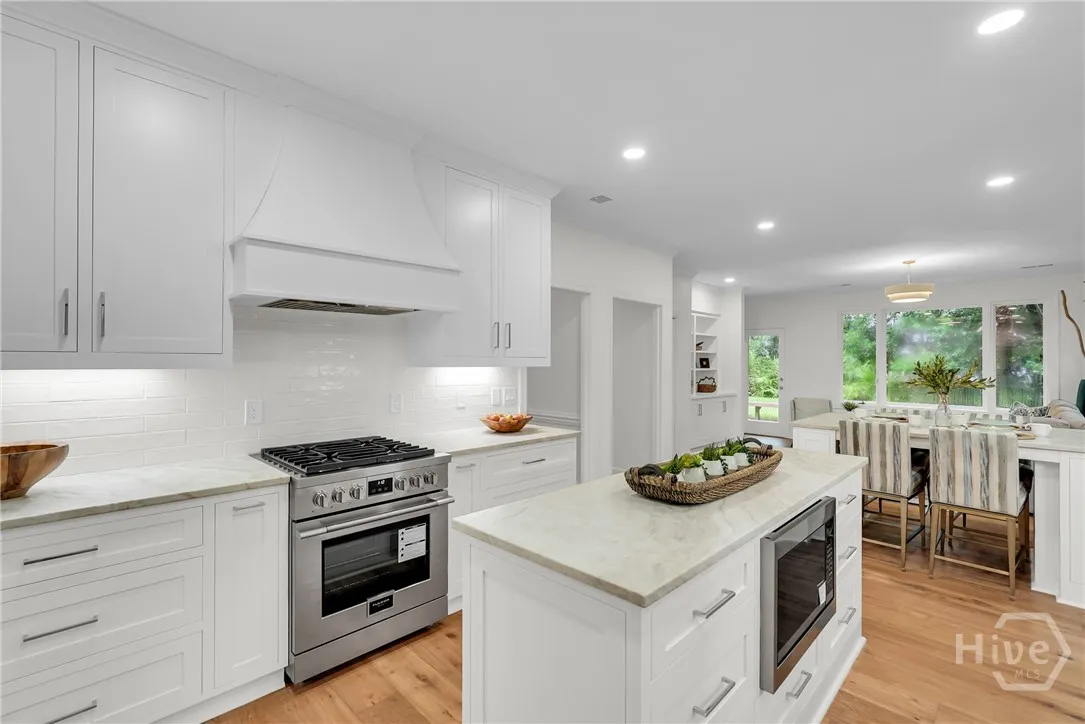 Savannah, Georgia 31411, United States, 4 Bedrooms Bedrooms, ,3 BathroomsBathrooms,Residential,Active,191296