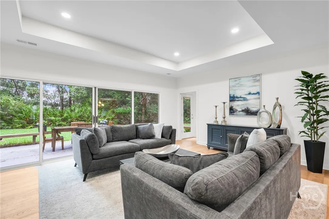 Savannah, Georgia 31411, United States, 4 Bedrooms Bedrooms, ,3 BathroomsBathrooms,Residential,Active,191296